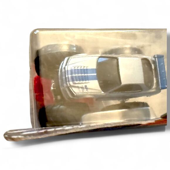 Hot Wheels Monster Trucks Fast & Furious Nissan Skyline GT-R R34 - Picture 3 of 6